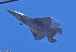 歼35最新爆料图片,揭秘我国新一代隐形舰载战斗机神秘面纱