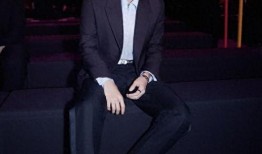 圈内人爆料张凌赫白鹿,甜蜜互动引粉丝热议