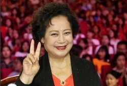 左大玢爆料杨洁去世视频,左大玢亲述感人告别，珍贵视频回顾传奇一生