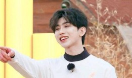 娱乐爆料蔡徐坤恋情,甜蜜互动引粉丝热议