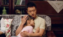 屈姓男明星女友爆料视频,女友亲证甜蜜恋情