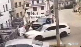 浙江交通事故最新爆料,多车连环相撞，现场情况紧急！