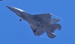 歼35最新爆料图片,揭秘我国新一代隐形舰载战斗机神秘面纱