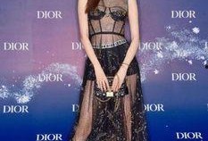 超模何穗爆料视频大全下载,揭秘超模背后的故事与风采